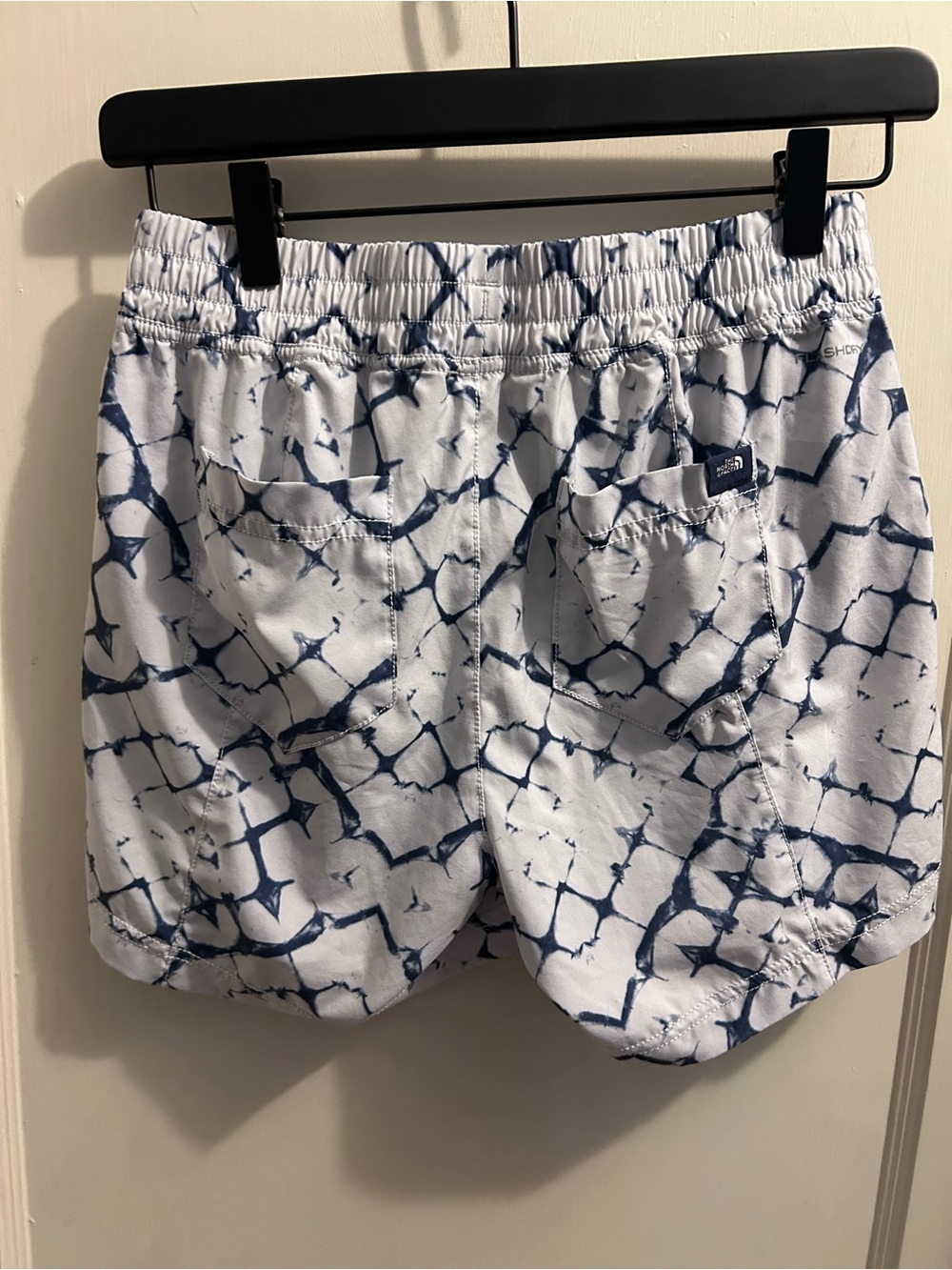 The‎ North Face Women’s Blue White Tie Dye Shorts Size 2 Flash Dry